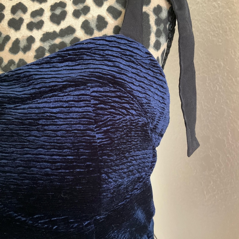 En Saison Navy Velvet Tank Top - Picture 4 of 12
